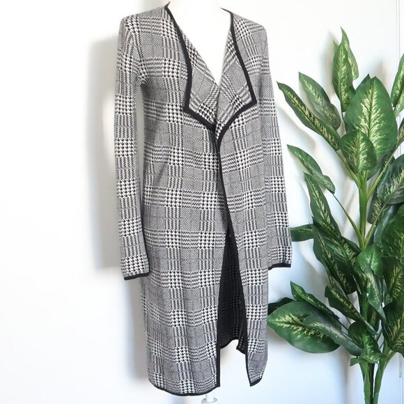 Vince Camuto Black White Houndstooth Plaid Open Front Long Knit Cardigan Sweater - Picture 1 of 11